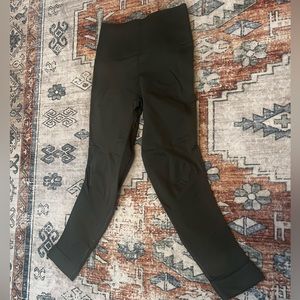 Cropped dark green lululemon leggings